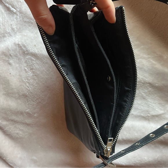 back bag - Picture 3 of 3